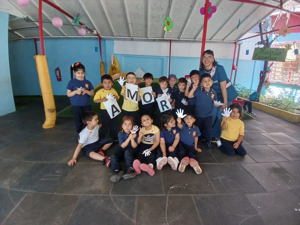 escuela con pie pudahue